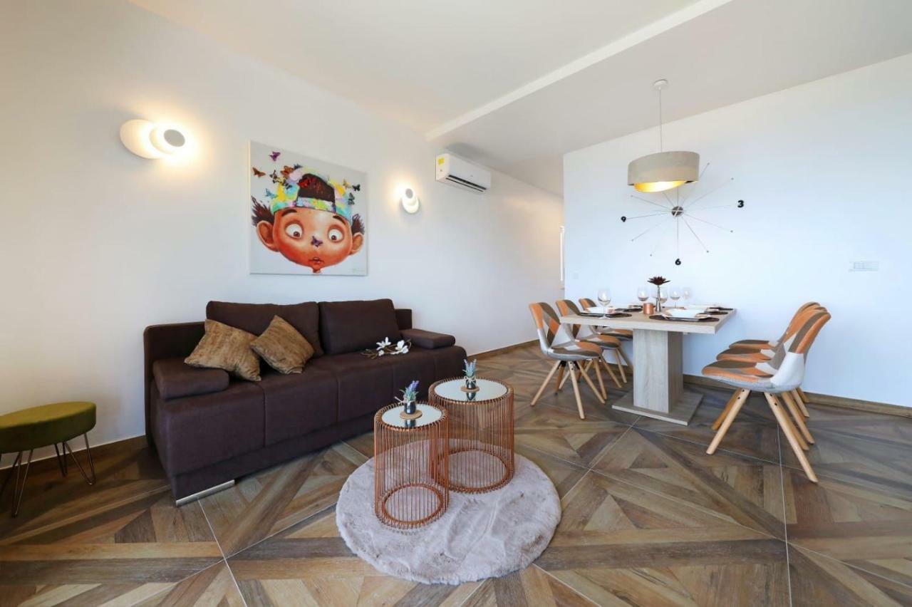 Redstone Luxury Apartments Sveta Nedelja  Eksteriør bilde