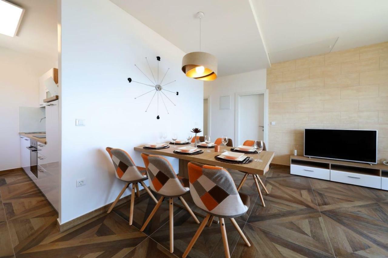 Redstone Luxury Apartments Sveta Nedelja  Eksteriør bilde
